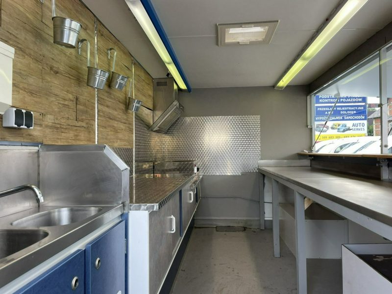 Fiat Ducato Autosklep Gastronomiczny food truck foodtruck sklep W-zasil DMC 3500