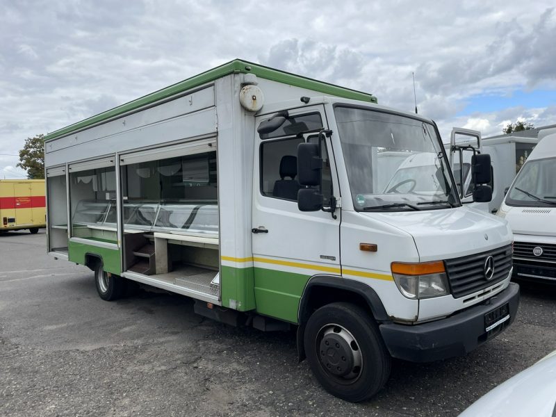 Mercedes inny Autosklep Gastronomiczny Warzywniak food truck foodtruck sklep W-zasi