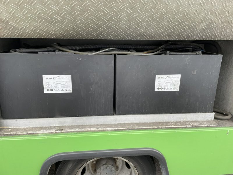 Mercedes inny Autosklep Gastronomiczny Warzywniak food truck foodtruck sklep W-zasi