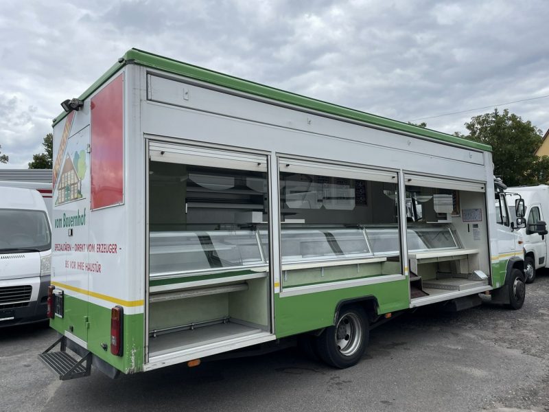 Mercedes inny Autosklep Gastronomiczny Warzywniak food truck foodtruck sklep W-zasi