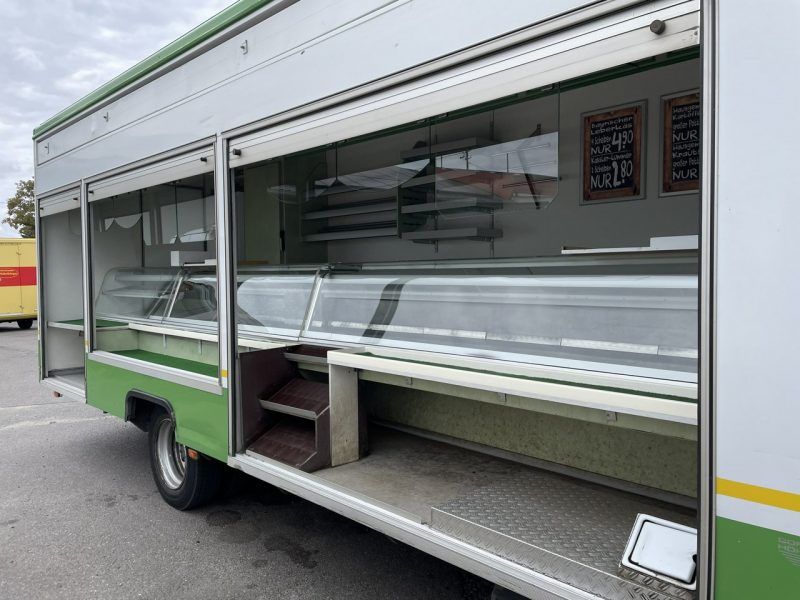 Mercedes inny Autosklep Gastronomiczny Warzywniak food truck foodtruck sklep W-zasi
