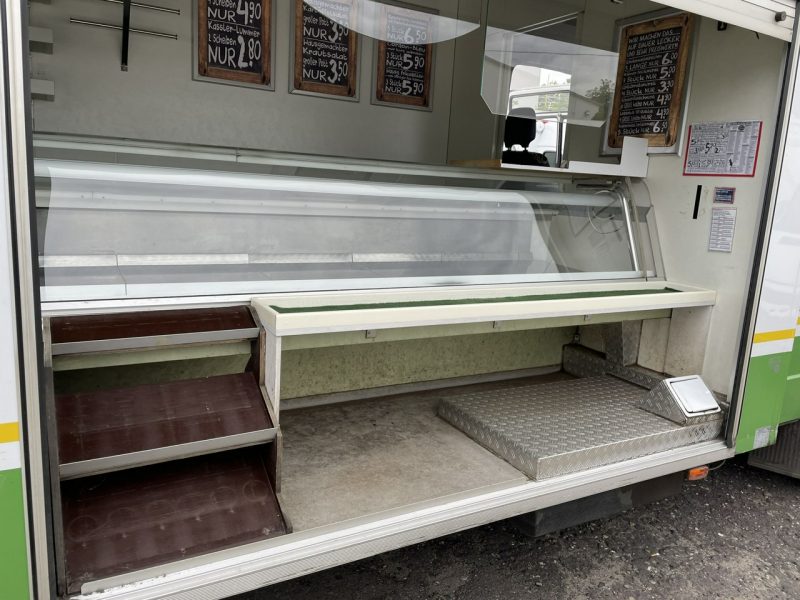 Mercedes inny Autosklep Gastronomiczny Warzywniak food truck foodtruck sklep W-zasi