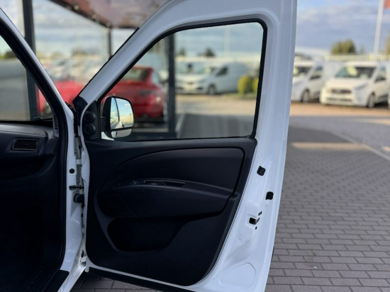 Opel Combo 1,3Cdti 95Ps Long Ładowność 1000kg Vat 1
