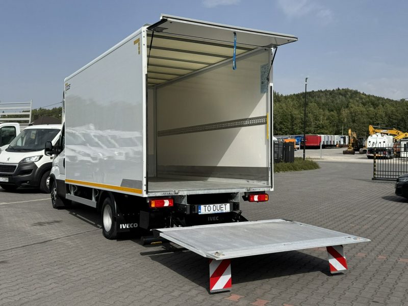 Iveco Daily 35C16 V Kontener + Winda 750kg Na Bliźniaku Koła Bliźniacze (Master, Sprinter)