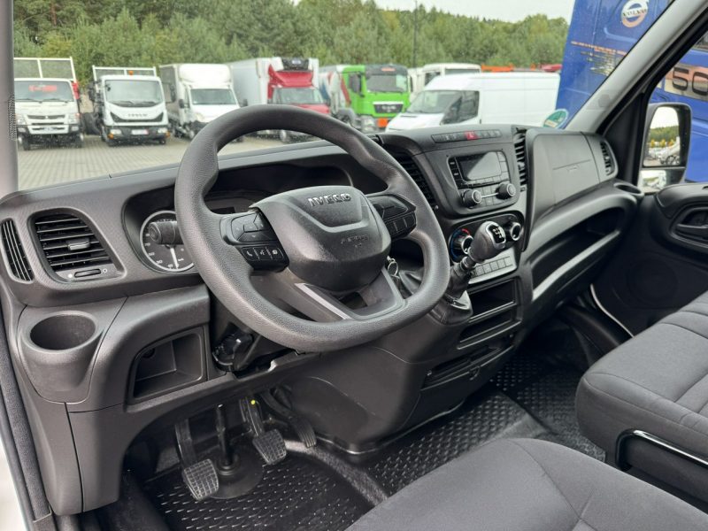 Iveco Daily 35C16 V Kontener + Winda 750kg Na Bliźniaku Koła Bliźniacze (Master, Sprinter)