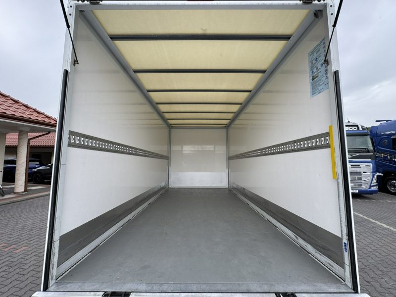 Iveco Daily 35C16 V Kontener + Winda 750kg Na Bliźniaku Koła Bliźniacze (Master, Sprinter)