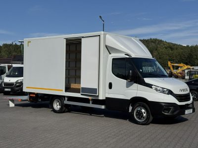 Iveco Daily 35C14 Kontener + Winda 750kg Na Bliźniaku Koła Bliźniacze (Master, Sprinter)