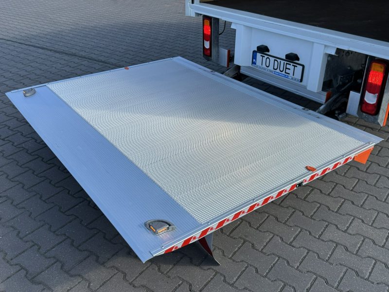 Iveco Daily 35C14 Kontener + Winda 750kg Na Bliźniaku Koła Bliźniacze (Master, Sprinter)