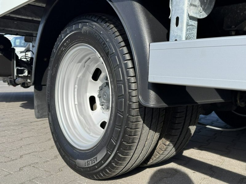 Iveco Daily 35C14 Kontener + Winda 750kg Na Bliźniaku Koła Bliźniacze (Master, Sprinter)