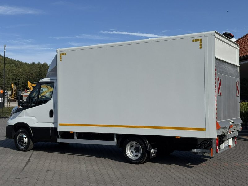 Iveco Daily 35C14 Kontener + Winda 750kg Na Bliźniaku Koła Bliźniacze (Master, Sprinter)