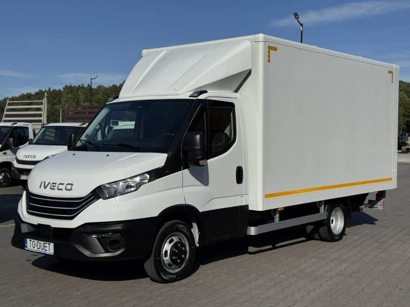 Iveco Daily 35C14 Kontener + Winda 750kg Na Bliźniaku Koła Bliźniacze (Master, Sprinter)