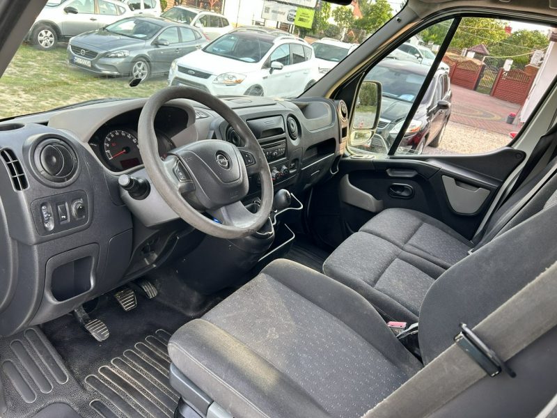 Opel Movano