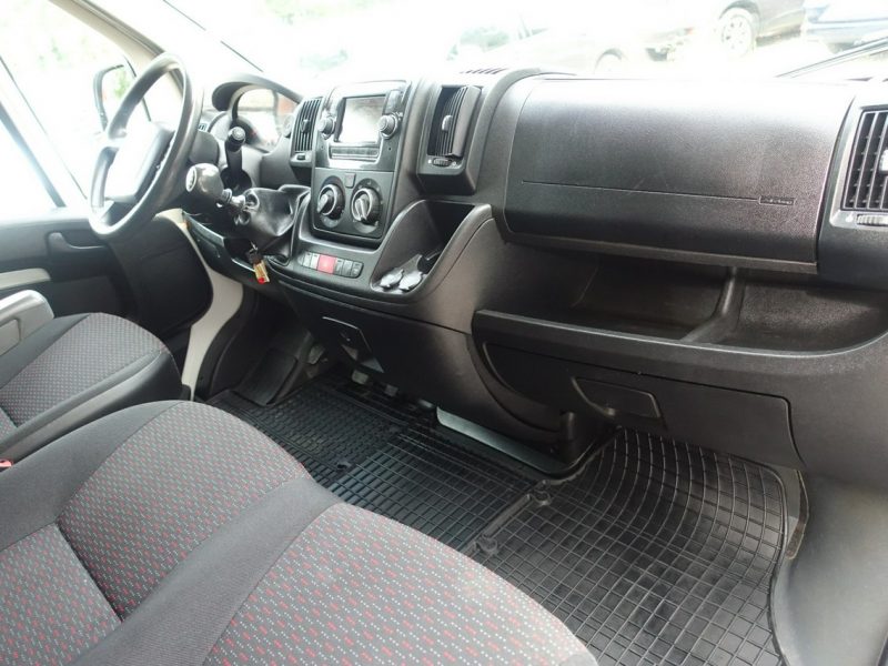 Peugeot Boxer Fv 23%* Tylko 119 tyś KM*Dodatkowy zbiornik - dystrybutor*Org. Lakier