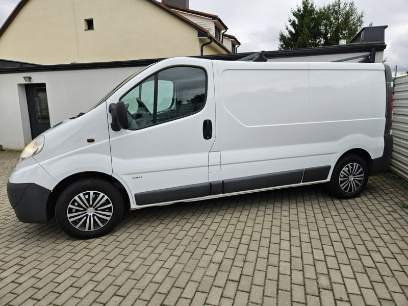 Opel Vivaro Transit Custom 2.0 TDCi 130KM FV23% bezwypadek BDB WYPOSAŻENIE 3 osob
