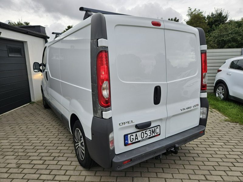 Opel Vivaro Transit Custom 2.0 TDCi 130KM FV23% bezwypadek BDB WYPOSAŻENIE 3 osob