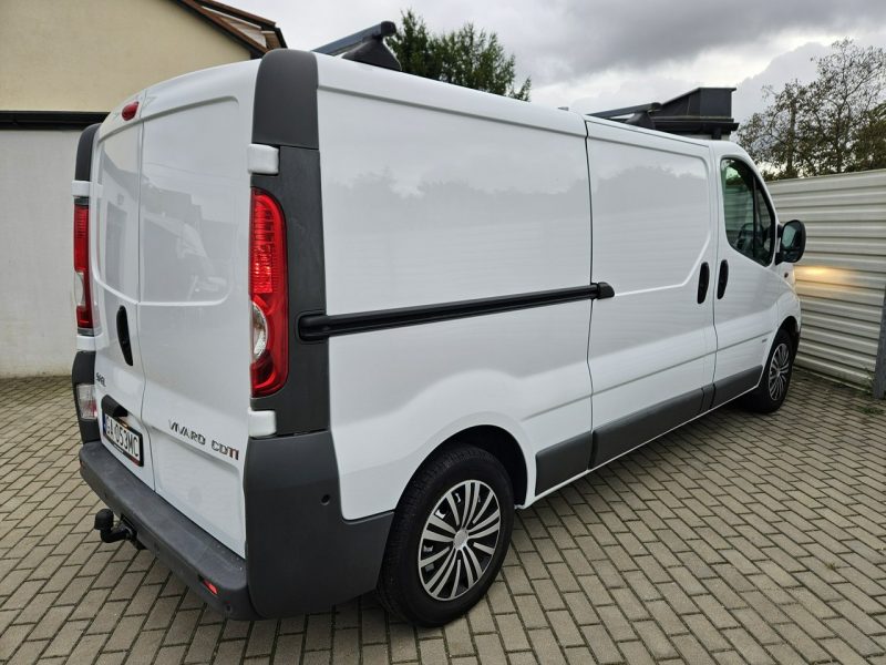 Opel Vivaro Transit Custom 2.0 TDCi 130KM FV23% bezwypadek BDB WYPOSAŻENIE 3 osob