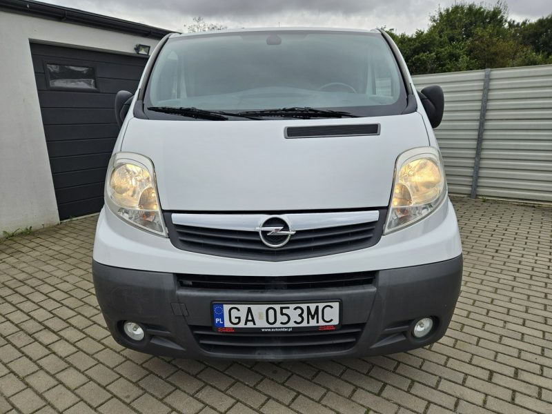 Opel Vivaro Transit Custom 2.0 TDCi 130KM FV23% bezwypadek BDB WYPOSAŻENIE 3 osob