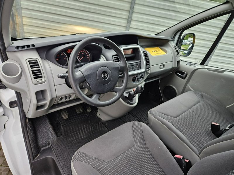 Opel Vivaro Transit Custom 2.0 TDCi 130KM FV23% bezwypadek BDB WYPOSAŻENIE 3 osob