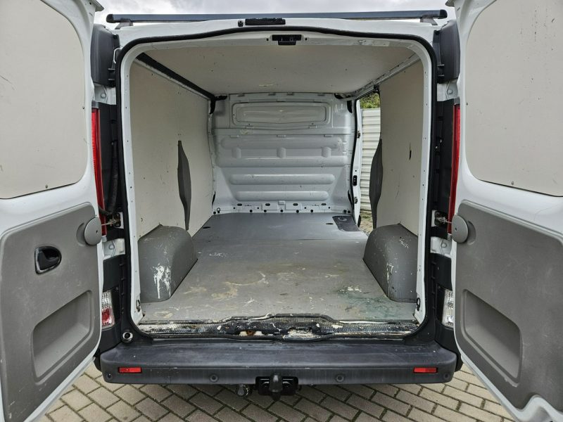 Opel Vivaro Transit Custom 2.0 TDCi 130KM FV23% bezwypadek BDB WYPOSAŻENIE 3 osob