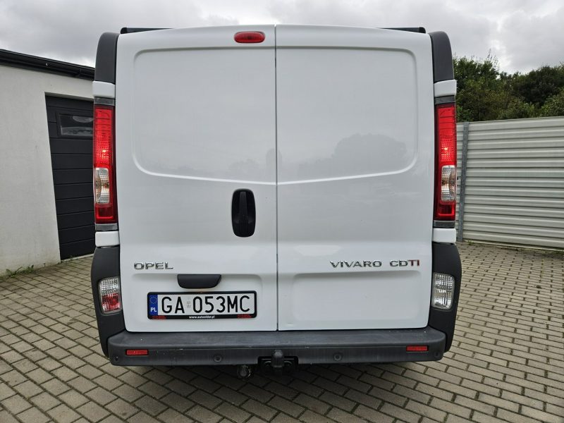 Opel Vivaro Transit Custom 2.0 TDCi 130KM FV23% bezwypadek BDB WYPOSAŻENIE 3 osob