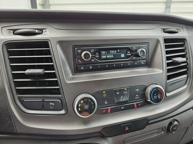 Opel Vivaro Transit Custom 2.0 TDCi 130KM FV23% bezwypadek BDB WYPOSAŻENIE 3 osob