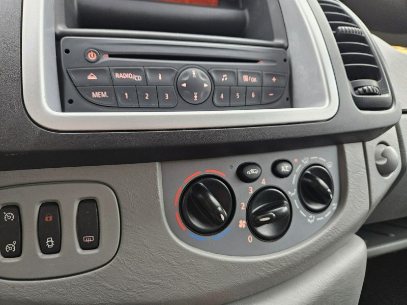 Opel Vivaro Transit Custom 2.0 TDCi 130KM FV23% bezwypadek BDB WYPOSAŻENIE 3 osob