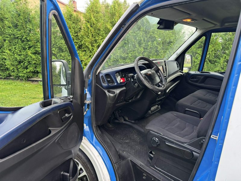 Iveco Daily 35S21 HiMatic 210KM MAX Pneumat Kamera Nawigacja Tachograf Hak 3500