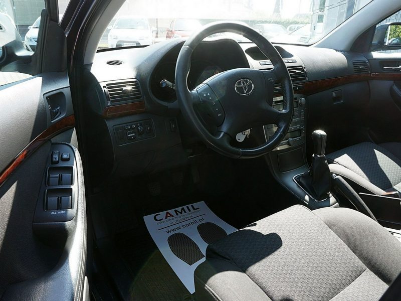 Toyota Avensis SOL 2.0 BENZYNA 147KM, Polski Salon, Zadbana, I rej. 2004r., II (2003-2009)