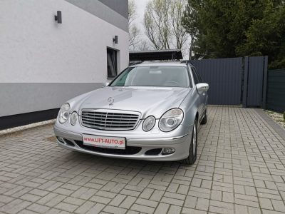 Mercedes E 280 3.0 V6 CDI 190KM Klimatronik Navigacja Szyberdach wer Elegance Manual W211 (2002-2009)