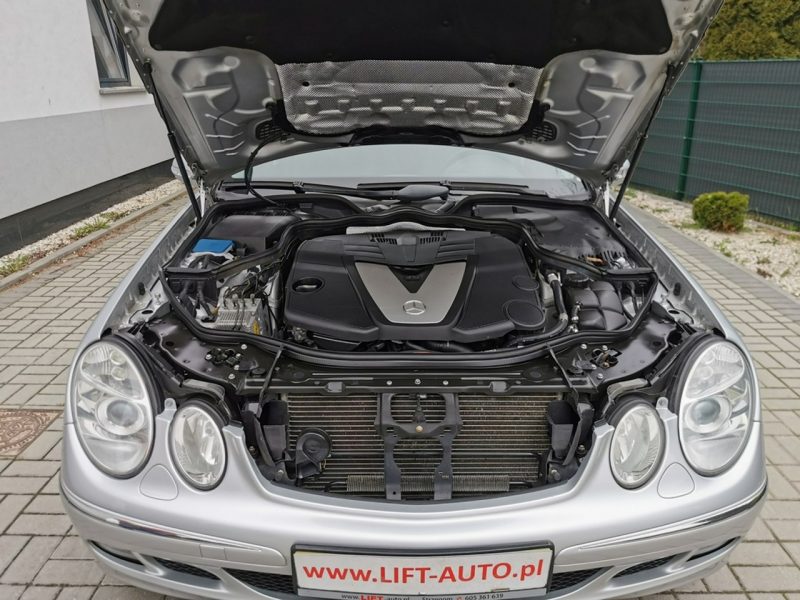 Mercedes E 280 3.0 V6 CDI 190KM Klimatronik Navigacja Szyberdach wer Elegance Manual W211 (2002-2009)