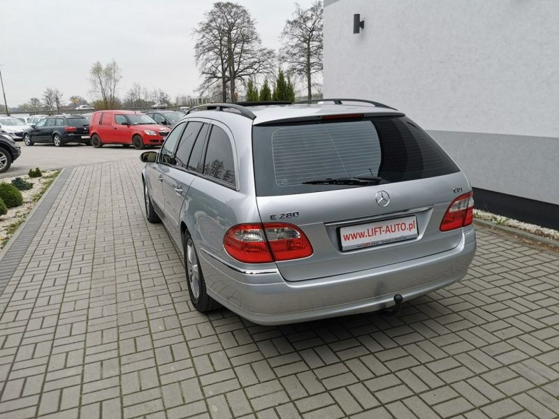 Mercedes E 280 3.0 V6 CDI 190KM Klimatronik Navigacja Szyberdach wer Elegance Manual W211 (2002-2009)