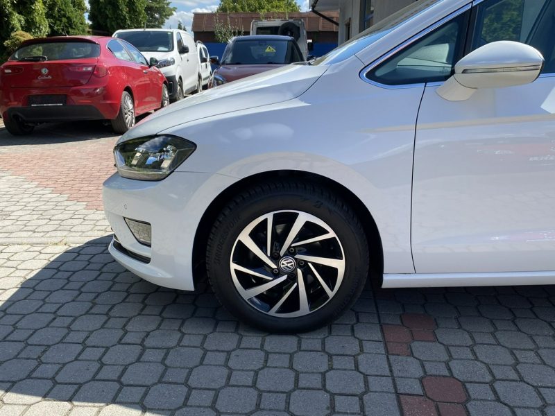 Volkswagen Golf Sportsvan 1.4 150 KM Highline, Biała Perła,Niski przebieg, Gwarancja I (2014-)