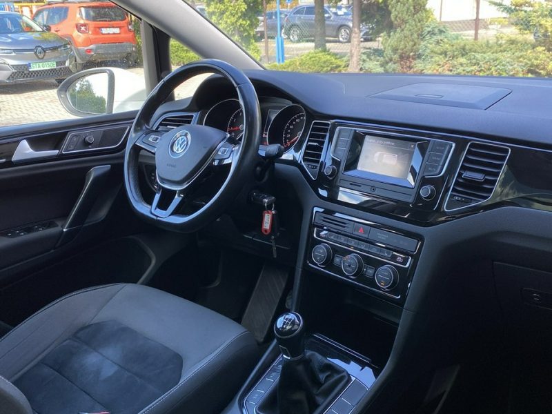 Volkswagen Golf Sportsvan 1.4 150 KM Highline, Biała Perła,Niski przebieg, Gwarancja I (2014-)