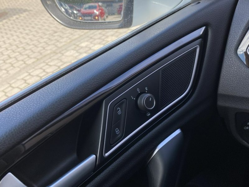 Volkswagen Golf Sportsvan 1.4 150 KM Highline, Biała Perła,Niski przebieg, Gwarancja I (2014-)