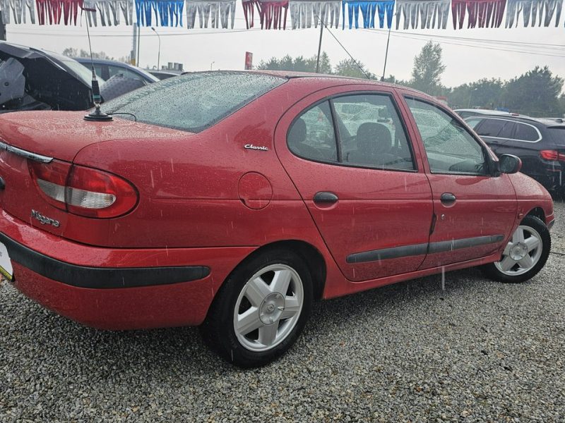 Renault Megane -SPRZEDANY- 1,6 benz *kamerka,cb radio,alu,możliwa zamina I (1996-2002)