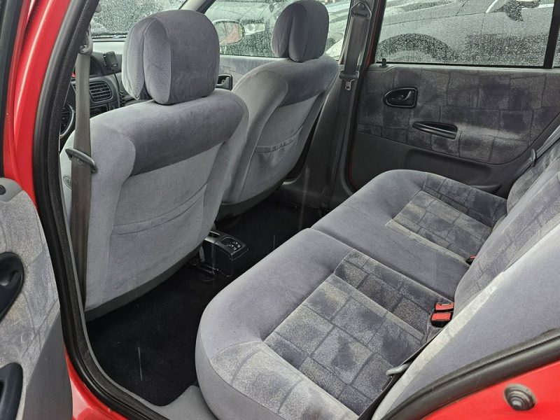 Renault Megane -SPRZEDANY- 1,6 benz *kamerka,cb radio,alu,możliwa zamina I (1996-2002)