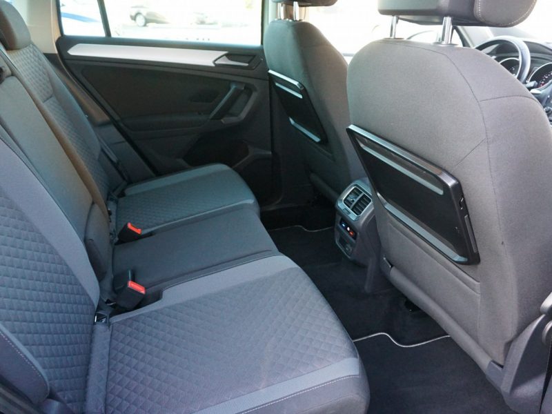 Volkswagen Tiguan 2.0 TDI 150KM, R-Line Automat DSG, Auto Z Gwarancją, Świetny Stan, II (2016-2024)