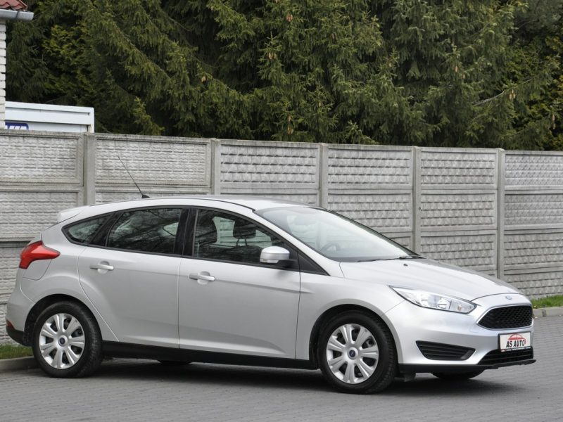 Ford Focus 1,6i Ambiente/2Xopony/Serwisowany/Zadbany Mk3 (2010-2018)