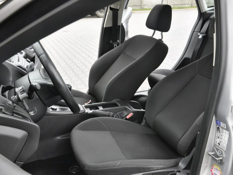 Ford Focus 1,6i Ambiente/2Xopony/Serwisowany/Zadbany Mk3 (2010-2018)