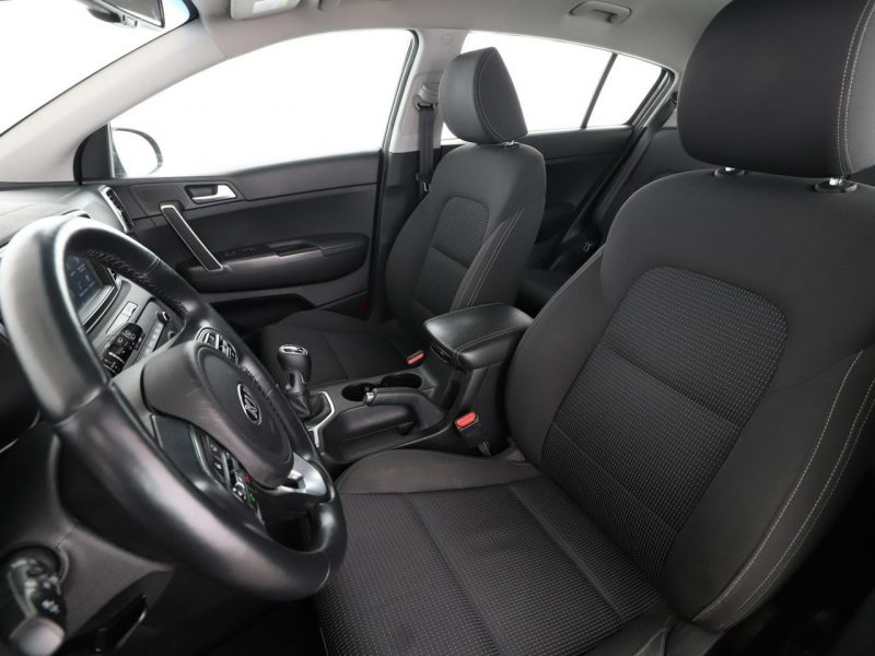 Kia Sportage grzane fotele+kier. navi kamera hak Bluetooth tempomat IV (2016-2021)