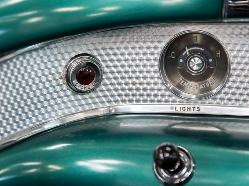 Buick Roadmaster Convertible 76C 1954 Stan fabryczny. Kolekcjonerski. Ideał VI (1954-1956)