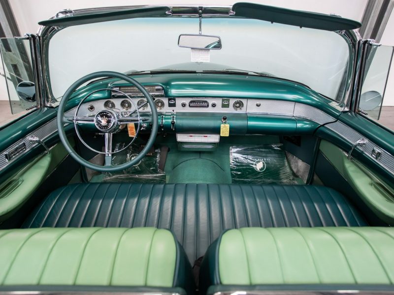 Buick Roadmaster Convertible 76C 1954 Stan fabryczny. Kolekcjonerski. Ideał VI (1954-1956)