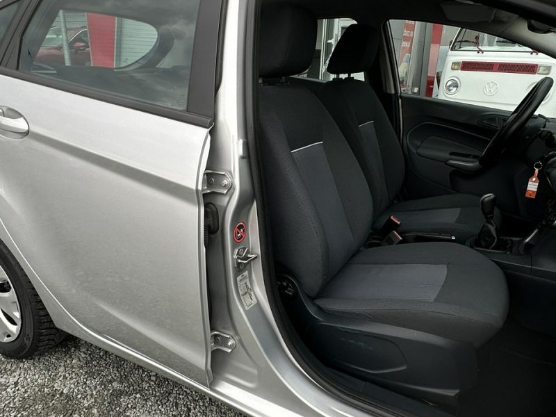 Ford Fiesta Benzyna Zarejestrowany Ubezpieczony Mk7 (2008-)