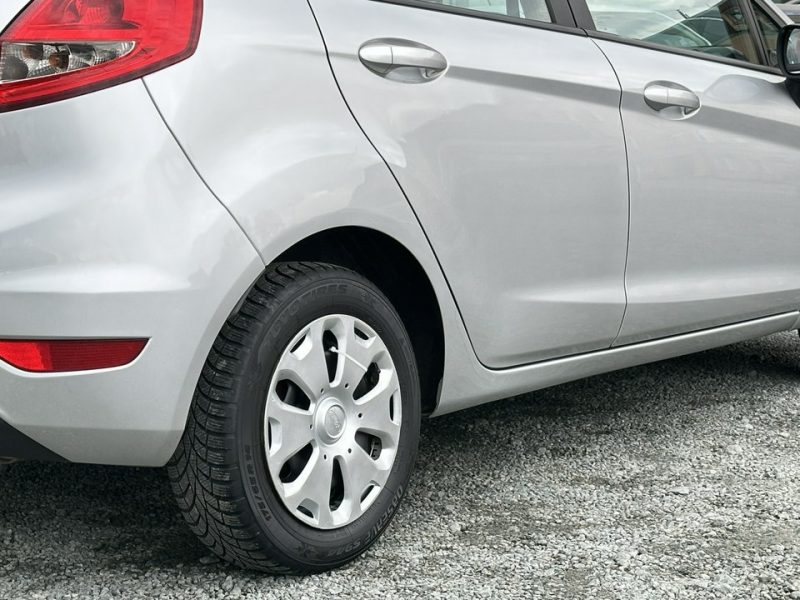 Ford Fiesta Benzyna Zarejestrowany Ubezpieczony Mk7 (2008-)
