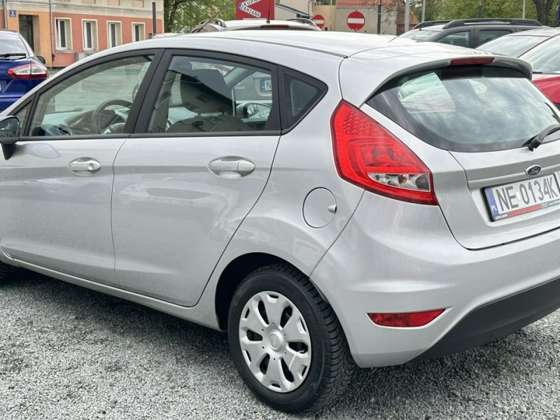 Ford Fiesta Benzyna Zarejestrowany Ubezpieczony Mk7 (2008-)