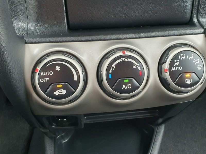 Honda CR-V 2.0 iVTEC 150KM # 4x4 # NAVI # Skóra # Climatronic # Parktronic # IGŁA II (2001-2006)