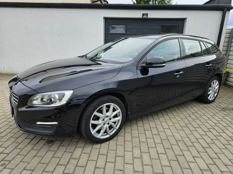Volvo V60 D2 1.6 115KM manual BEZWYPADEK bardzo zadbany NAVI BDB stan I (2010-2018)