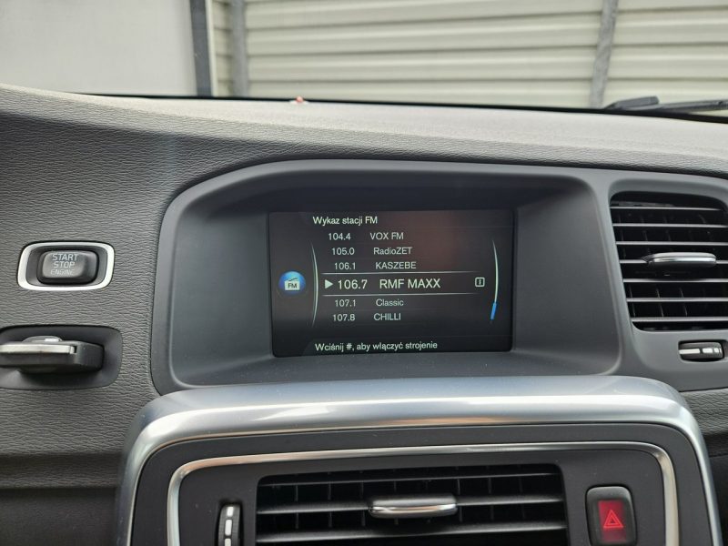 Volvo V60 D2 1.6 115KM manual BEZWYPADEK bardzo zadbany NAVI BDB stan I (2010-2018)