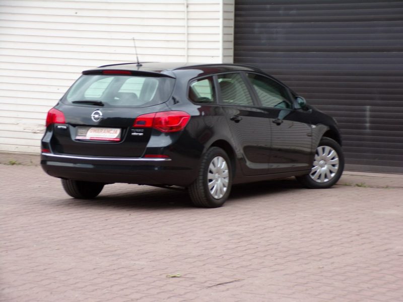 Opel Astra Klimatyzacja /Gwarancja /1,4 /140KM /2015R J (2009-2019)
