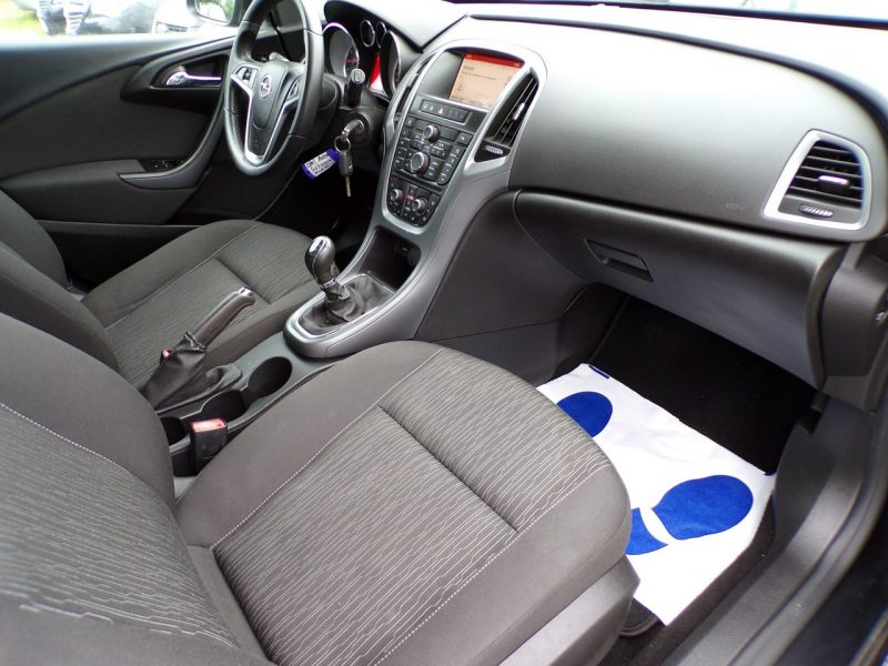 Opel Astra Klimatyzacja /Gwarancja /1,4 /140KM /2015R J (2009-2019)